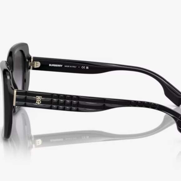 Burberry Authentic Black Sunglasses NWT All Inclusion - Picture 4 of 12